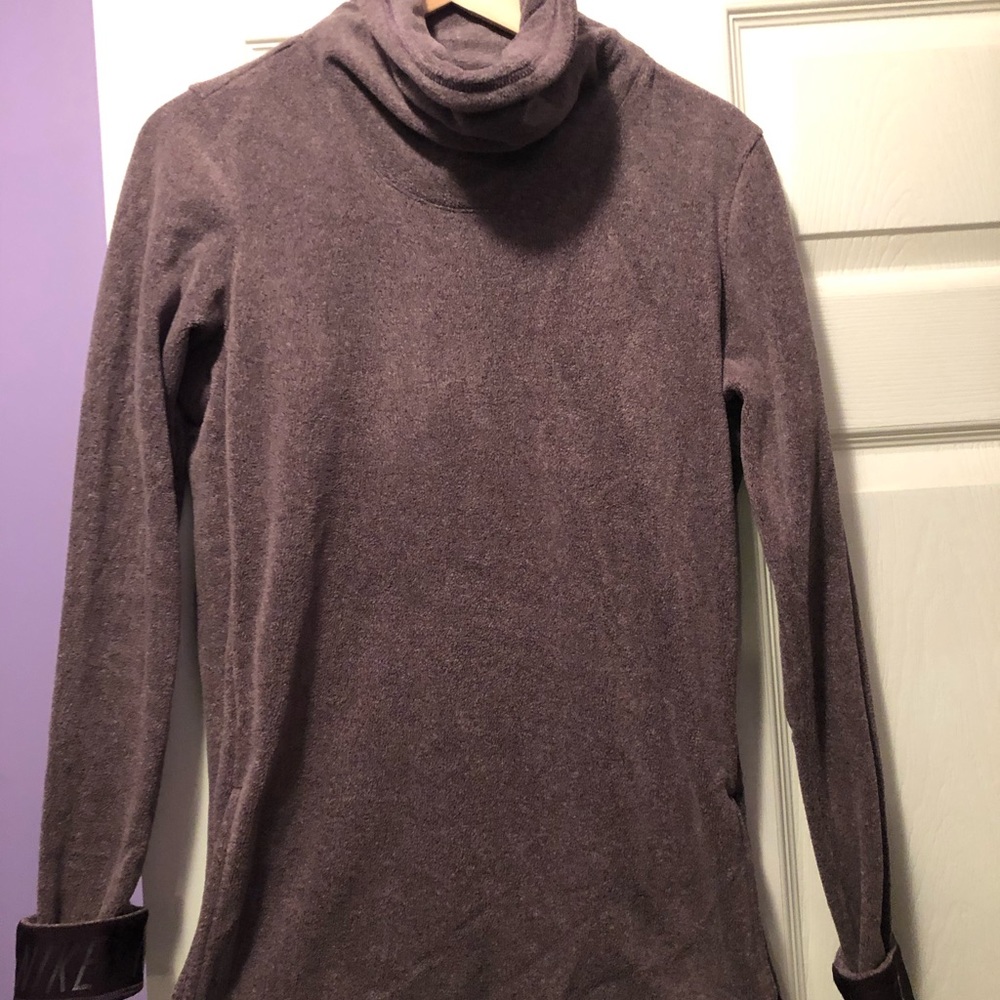 Nike  Dri-fit heavyweight fleece